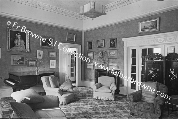 7 AILESBURY ROAD A E JONES MRIAI DRAWING ROOM